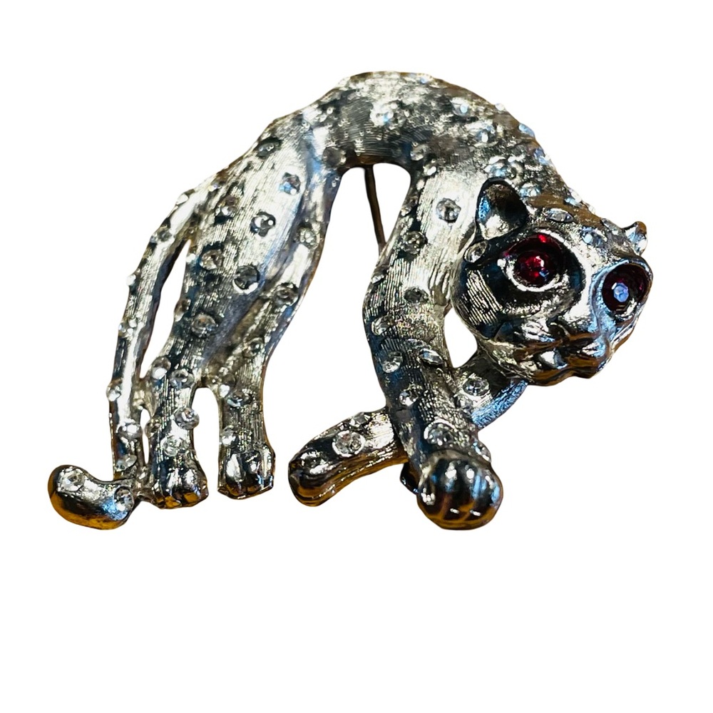 Vintage 80s Silver Tone Leopard Brooch With Rhinestones